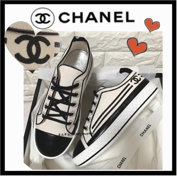 CHANEL シャネルコピー パール付きスニーカー　ホワイト×ブラック 9090203